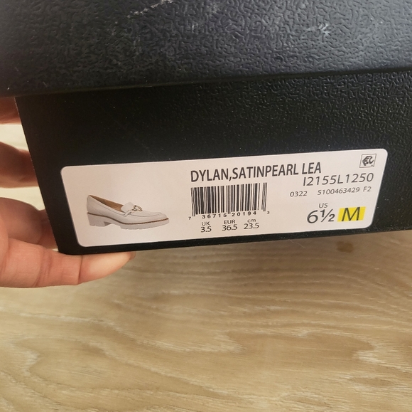 Nib! Naturalizer Dylan satin pearl loafers 6.5 - Picture 4 of 6